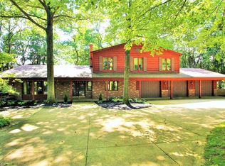 3902 Nash Blvd, Barberton, OH 44203
