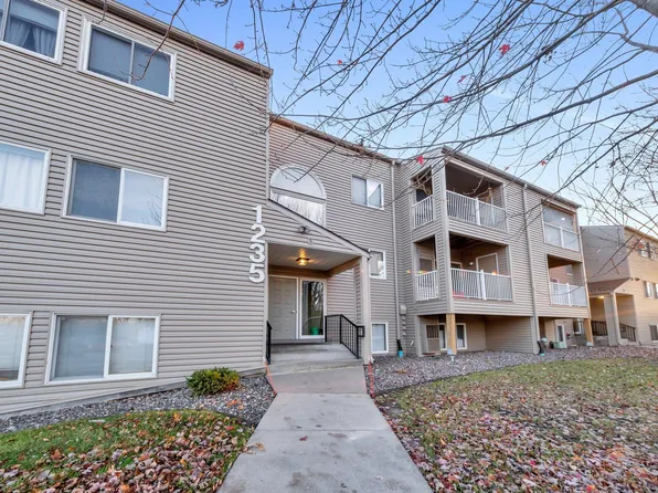 1235 Ferndale St N #C17, Maplewood, MN 55119
