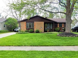 378 Laurel Dr, Berea, OH 44017