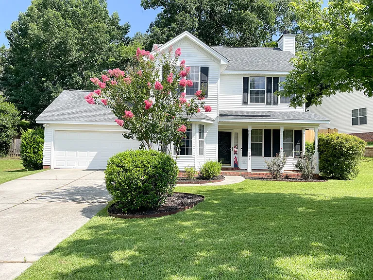 104 Cedar Field Ln — Photo 1