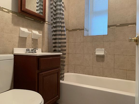5th image of 1062 W Side Ave #25E