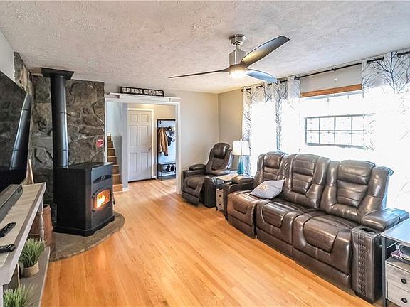 5th image of 4169 Brownsville Rd