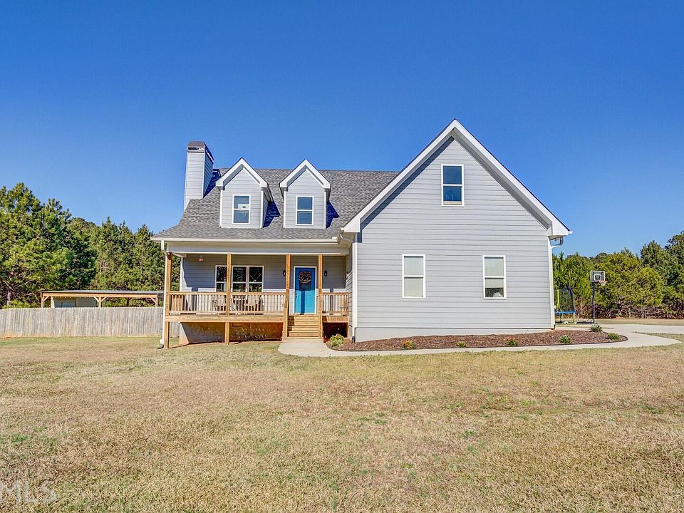 1st image of 15 Willow Dr