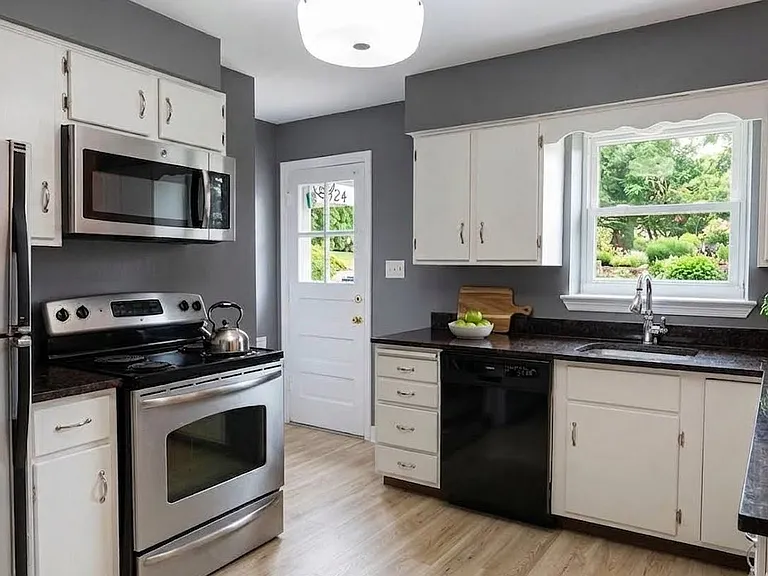 7002 Highland St — Photo 5