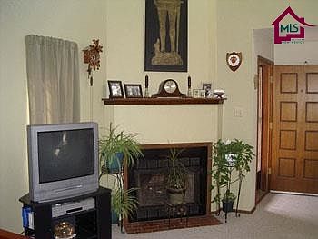 4th image of 1661 Ash Ave