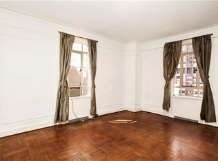 25 Central Park W APT 8A, New York, NY 10023