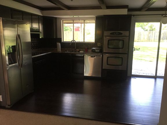 3rd image of 3203 Ivy Crest Dr