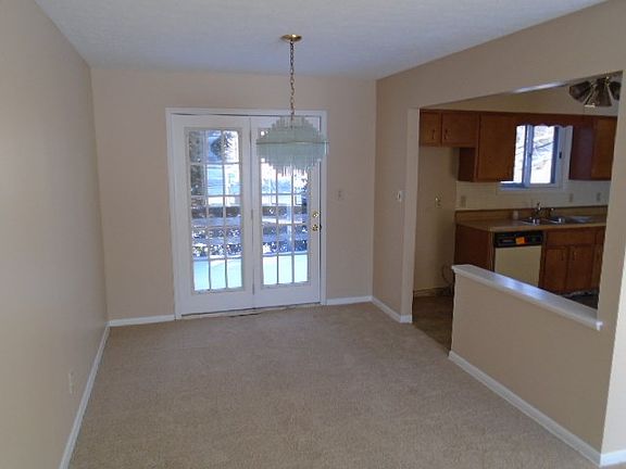 4th image of 23560 Carriage Ln