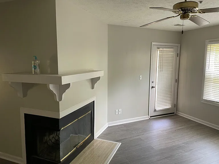 6720 Willowbrook Dr #5 — Photo 6