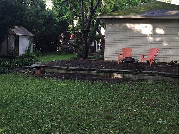 3rd image of 2902 Washington Blvd