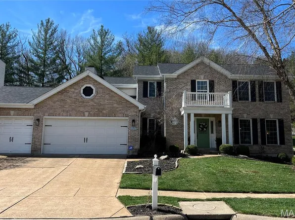 848 Kiefer Trails Dr, Ballwin, MO 63021