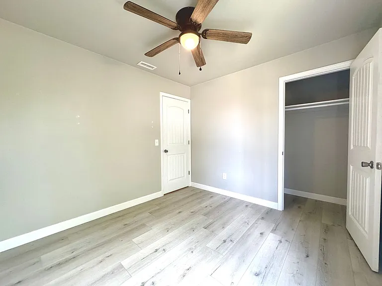 591 E Boswell St #2 — Photo 10