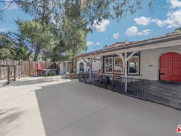 2nd image of 8600 La Tuna Canyon Rd