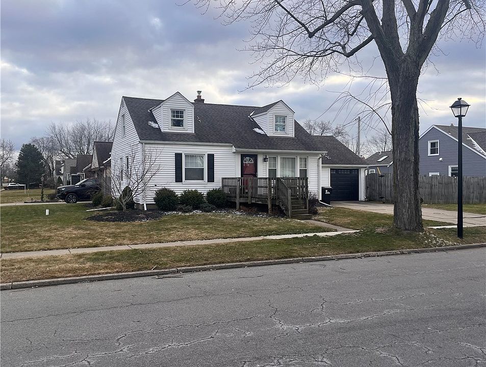 1st image of 272 Blackstone Blvd