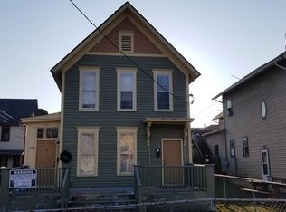 240 Villa St, Elgin, IL 60120