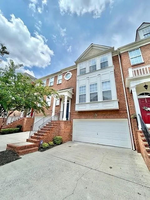 2465 Bridlewood Dr Building 7 photo 1