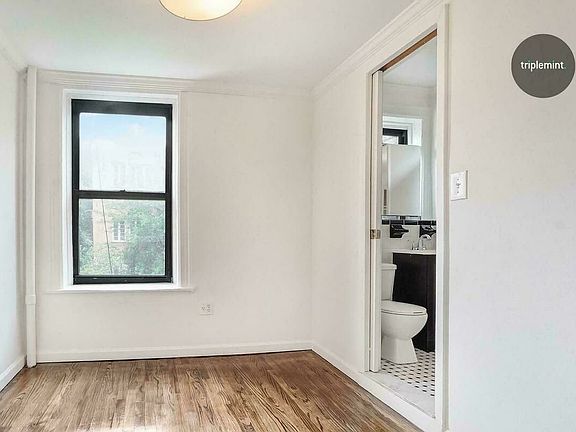 4th image of 230 E 7th St APT 5c