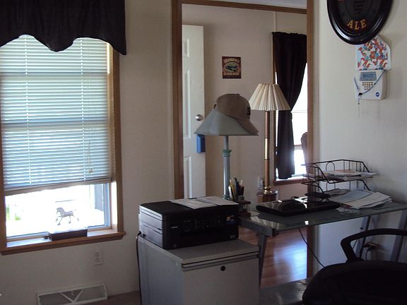 3rd image of 701 Evergreen Ct