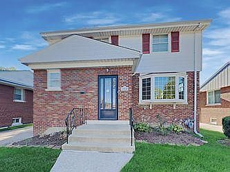 1st image of 7654 Newcastle Ave