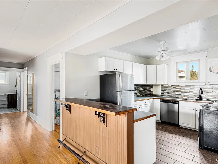 22 Jordan St — Photo 10