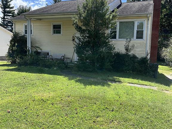 2nd image of 223 Seminole Dr