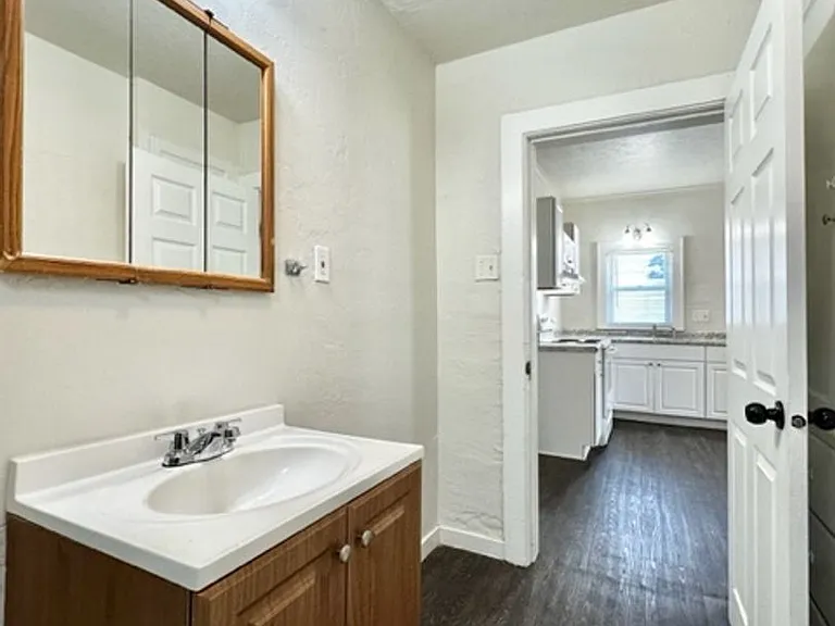1152 Stuart St — Photo 17