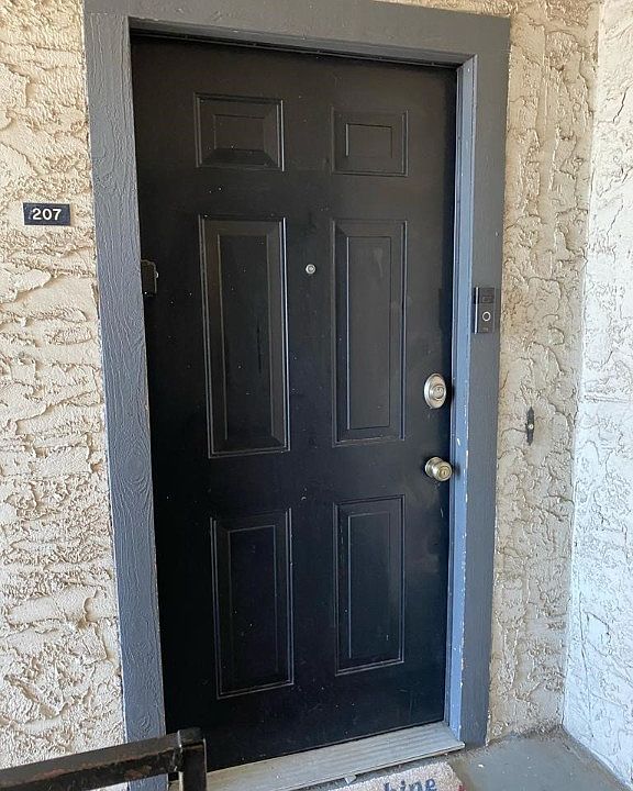 1st image of 7025 Hemlock Ave #207