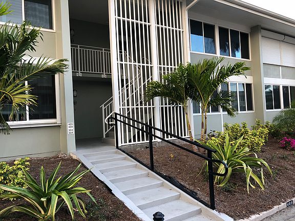 5th image of 1065 Gulf Shore Blvd N APT 304