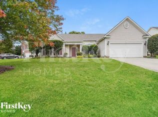 2710 Phillips Woods Ln, Matthews, NC 28105