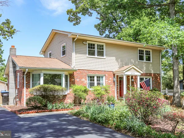 409 Morningside Dr, Fredericksburg, VA 22401