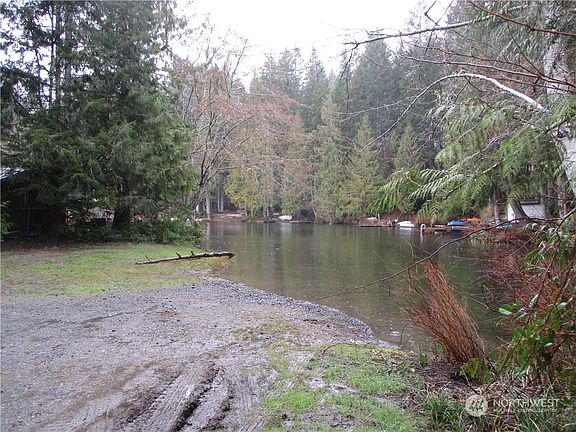 5th image of 1530 NE Haven Way