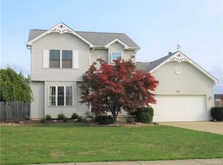 27 Island Park Dr, Grand Island, NY 14072