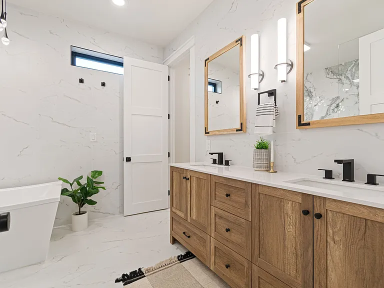1240 Kenmore Pl — Photo 46