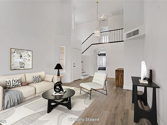 3rd image of 270 Snowy River Cir