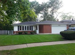 18930 Jonathan Ln, Homewood, IL 60430