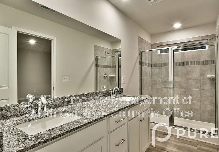 119A Triumph Ave — Photo 37