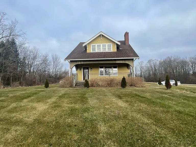 2852 Waters Rd — Photo 50