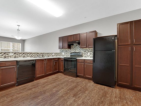 2nd image of 7774 Bedford Ct #7786-6
