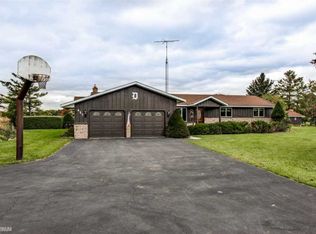 457 Howard St, Croswell, MI 48422