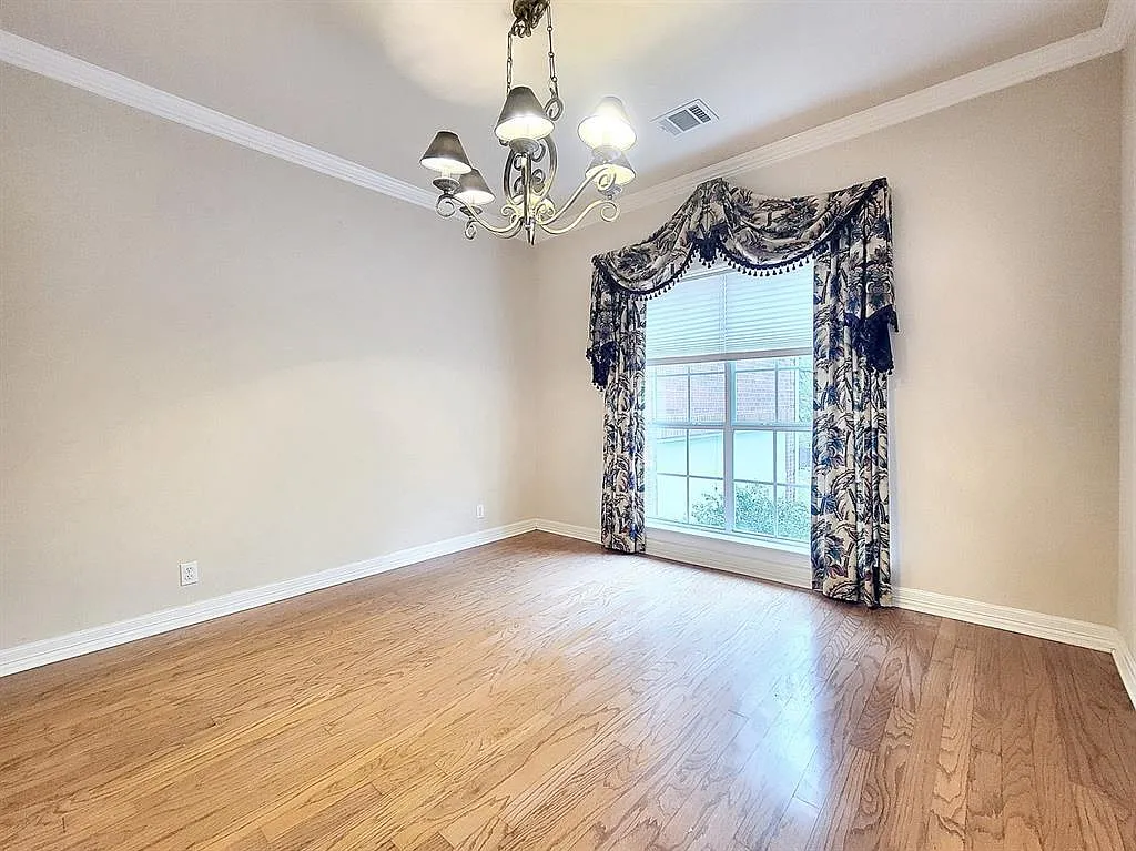 4 bed, 3.5 bath, 3175 sqft, $3,130 — Photo 4