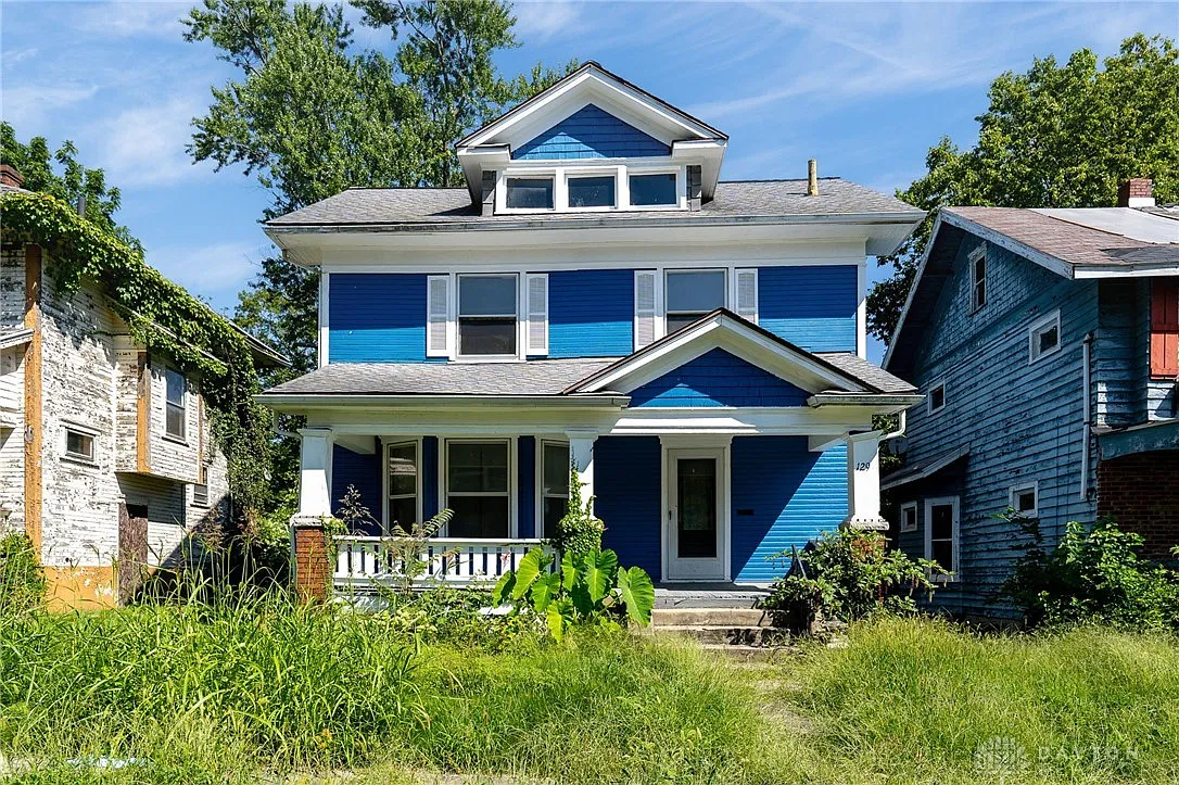 129 Marathon Ave photo 1