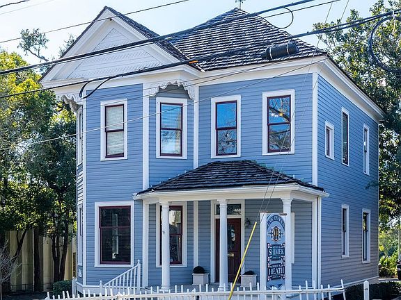 3rd image of 423 N Baylen St
