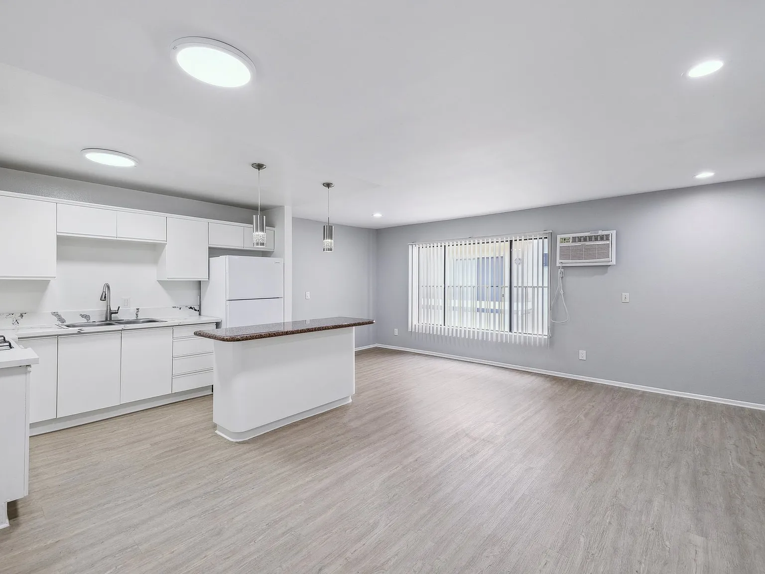 Berendo Apartments — Photo 3