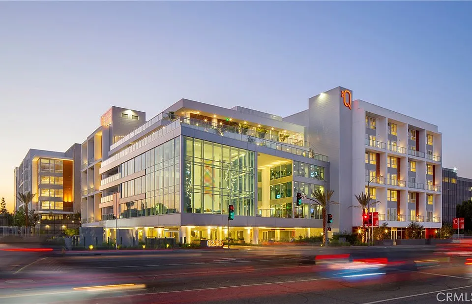 6235 Topanga Canyon Blvd #250B