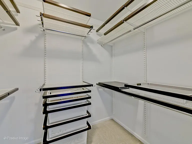 121 Commons Ct — Photo 22
