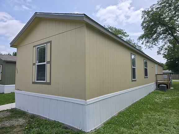 4th image of 1440 W Plum St #73