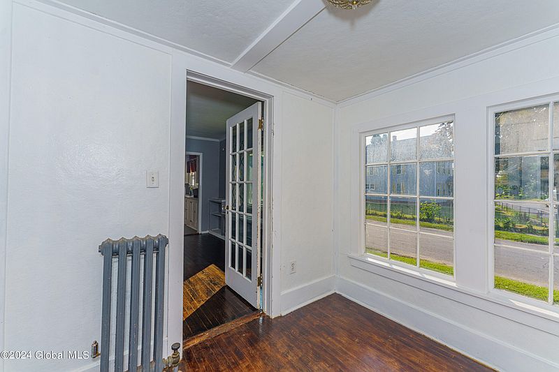4th image of 11 Cuthbert Street