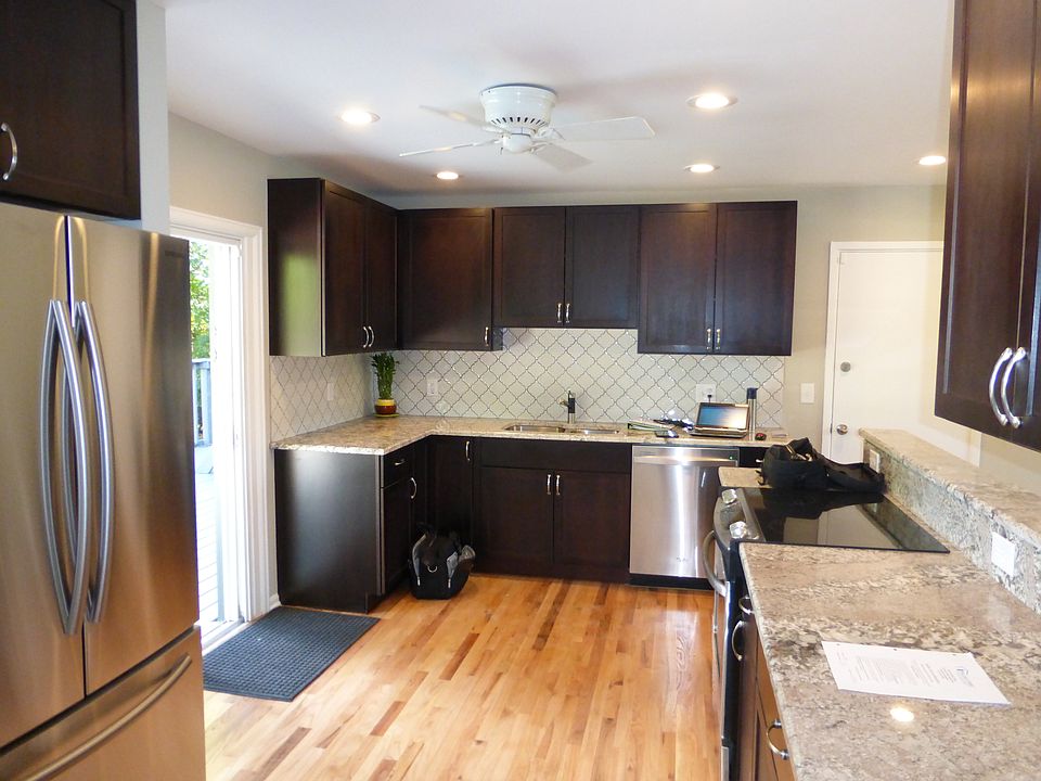 Kitchen with stainless and granite