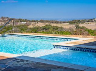 5077 Old San Antonio Rd, Fredericksburg, TX 78624