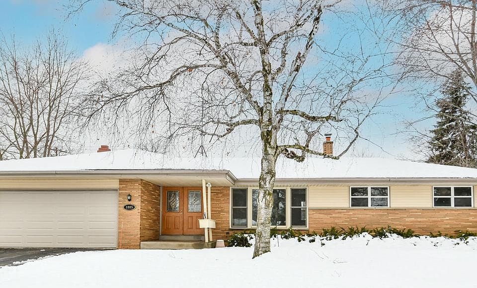 1885 North 166th STREET, Brookfield, WI 53005 Zillow
